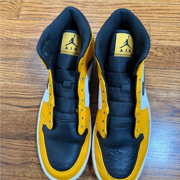 Air Jordan 1 Mid Taxi 2022 554724-701 Mens Size 10 - Picture 5 of 7